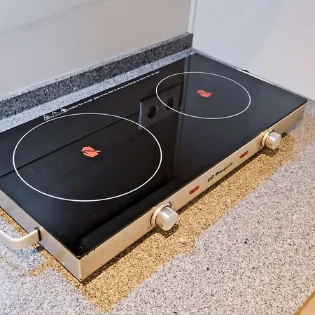 Lovely Fully Equipped Near Subway N5