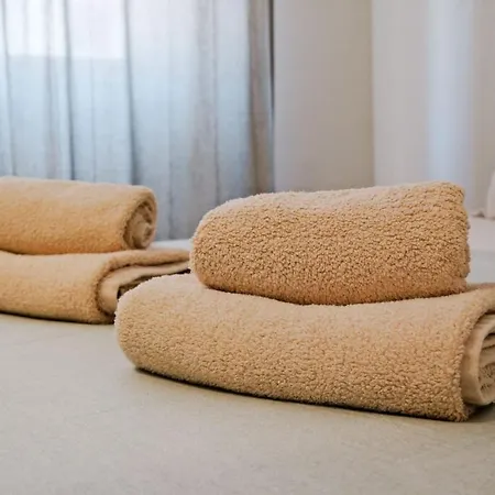 Lovely Fully Equipped Near Subway N5 * Lizbona