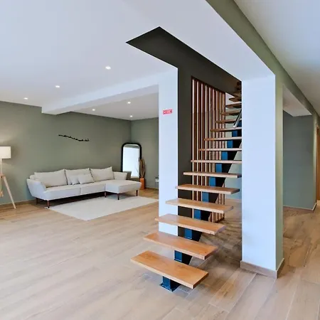 Lovely Fully Equipped Near Subway N5 Appartamento